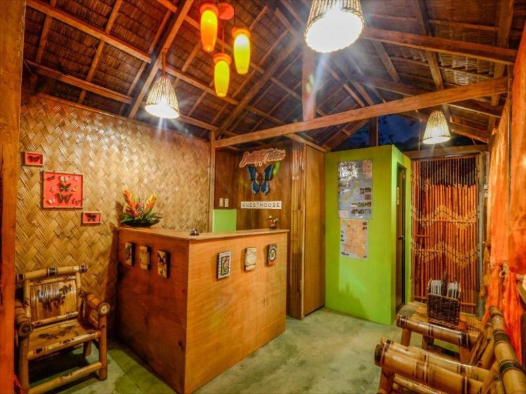 Oyo 622 Butterfly Totem Guesthouse Puerto Princesa Exterior photo